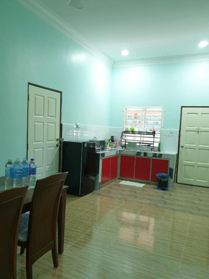 Nipah Homestay Kuala Besut Eksteriør billede